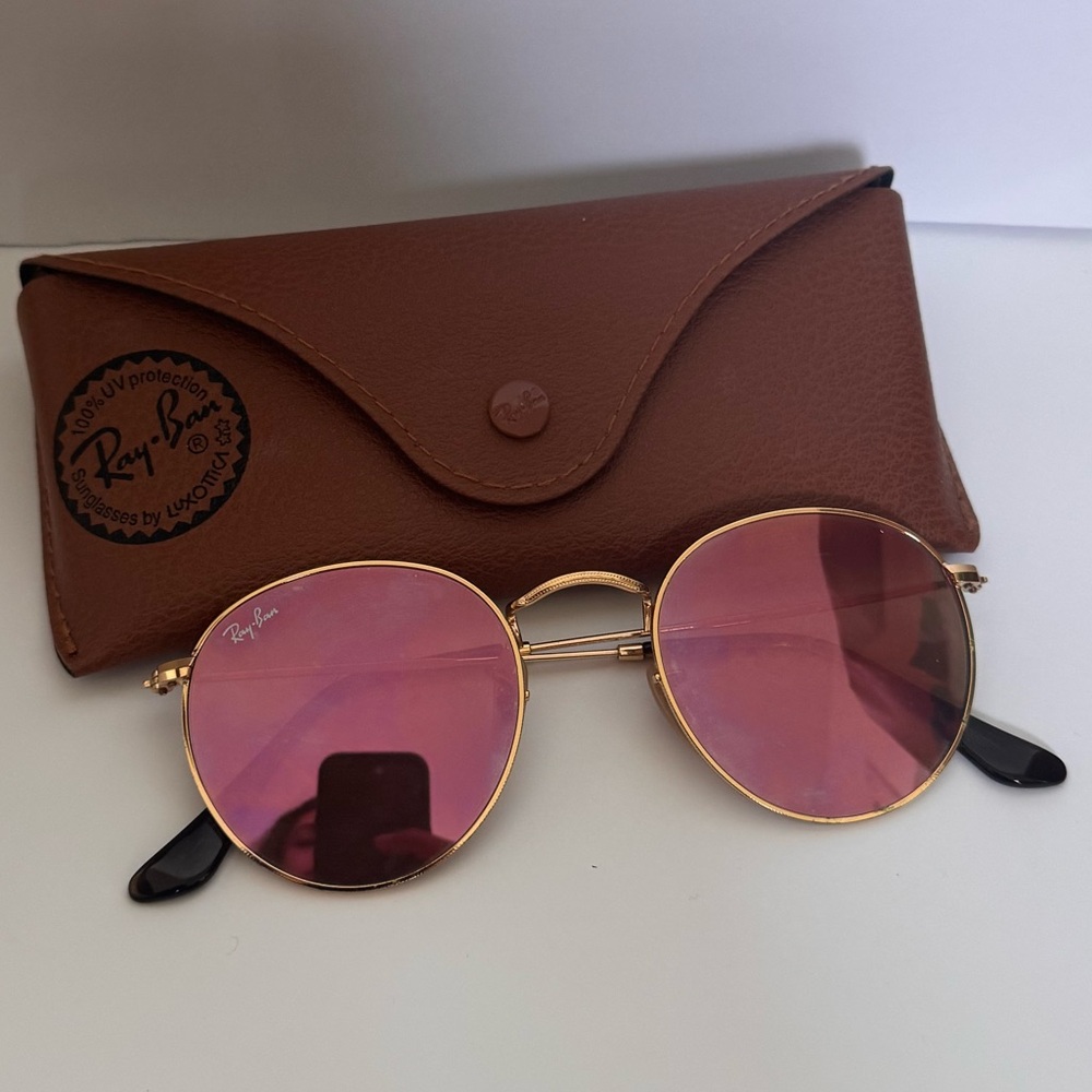 Ray-Ban Gold Frame Sunglasses with Rose Lenses
